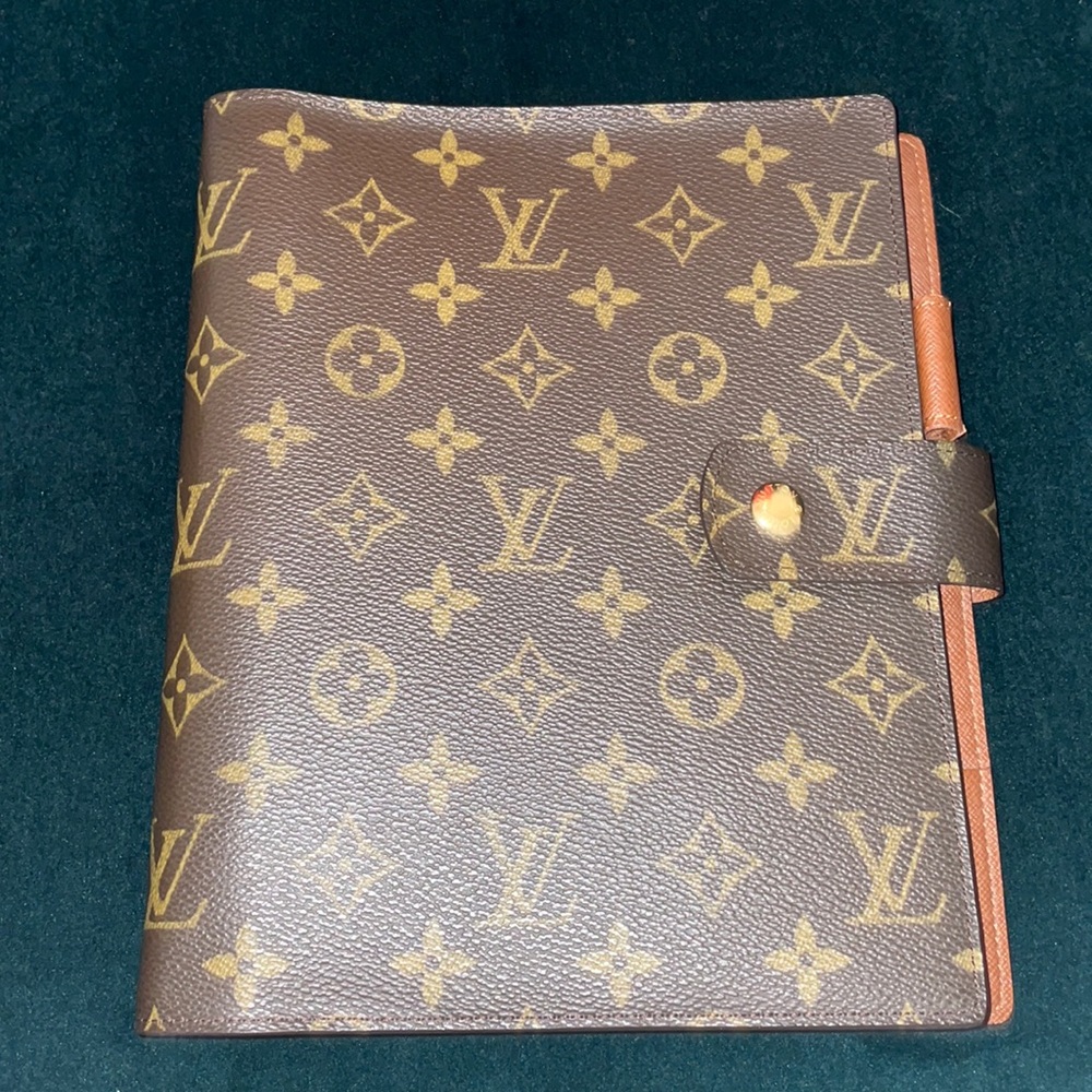 Louis Vuitton Monogram Large Ring Agenda Cover
